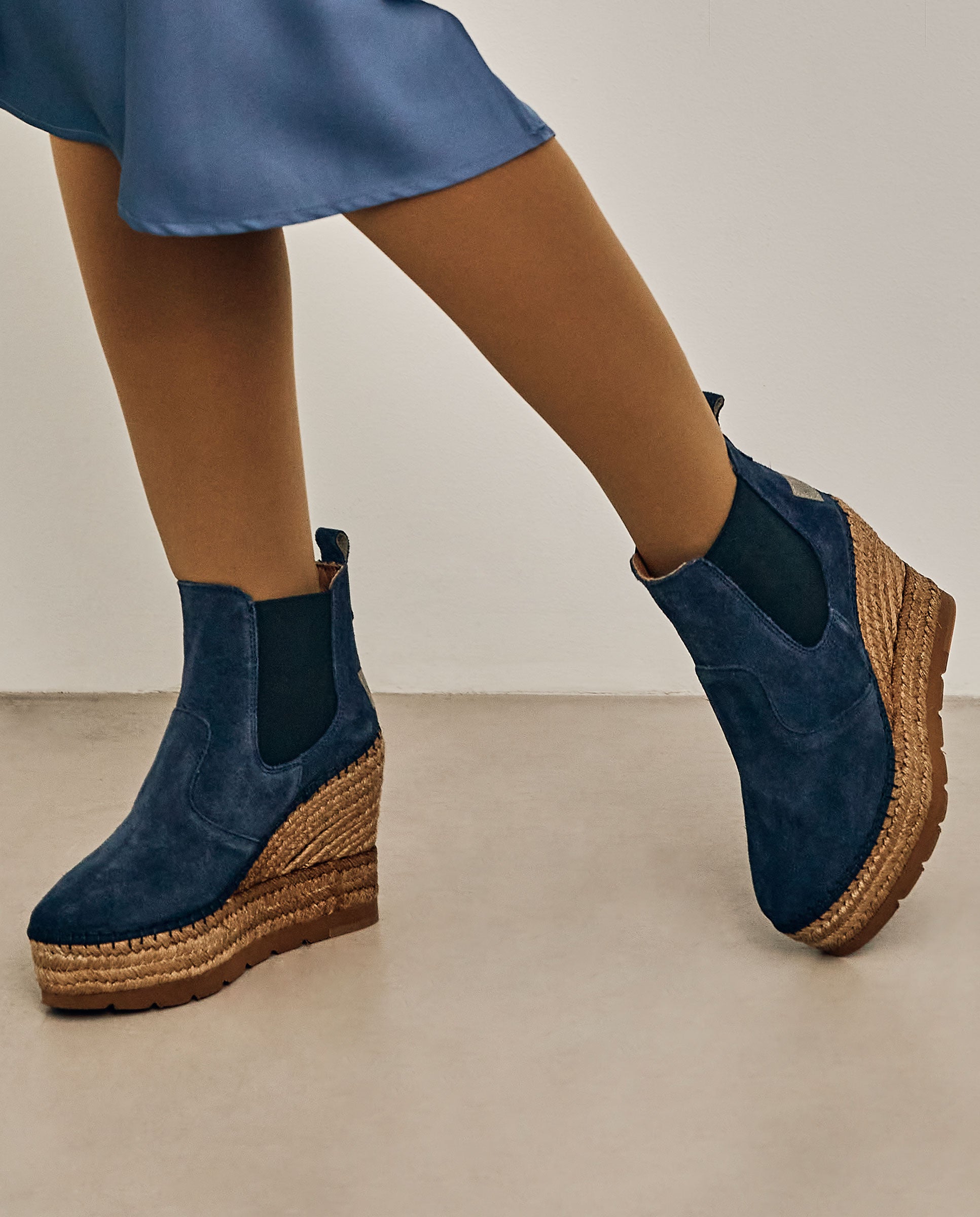 Chelsea boot in marine suede Tilo 7