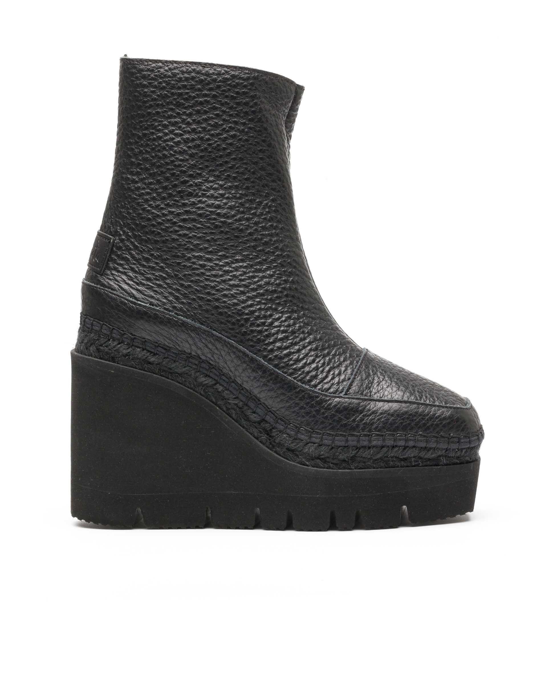 Botin en bost negro Puma