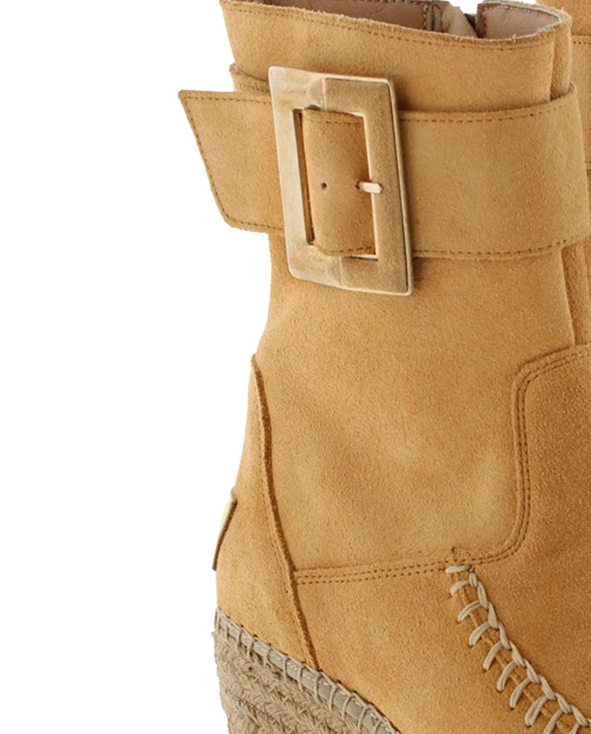 Botin hebilla en serraje camel Tilo 5