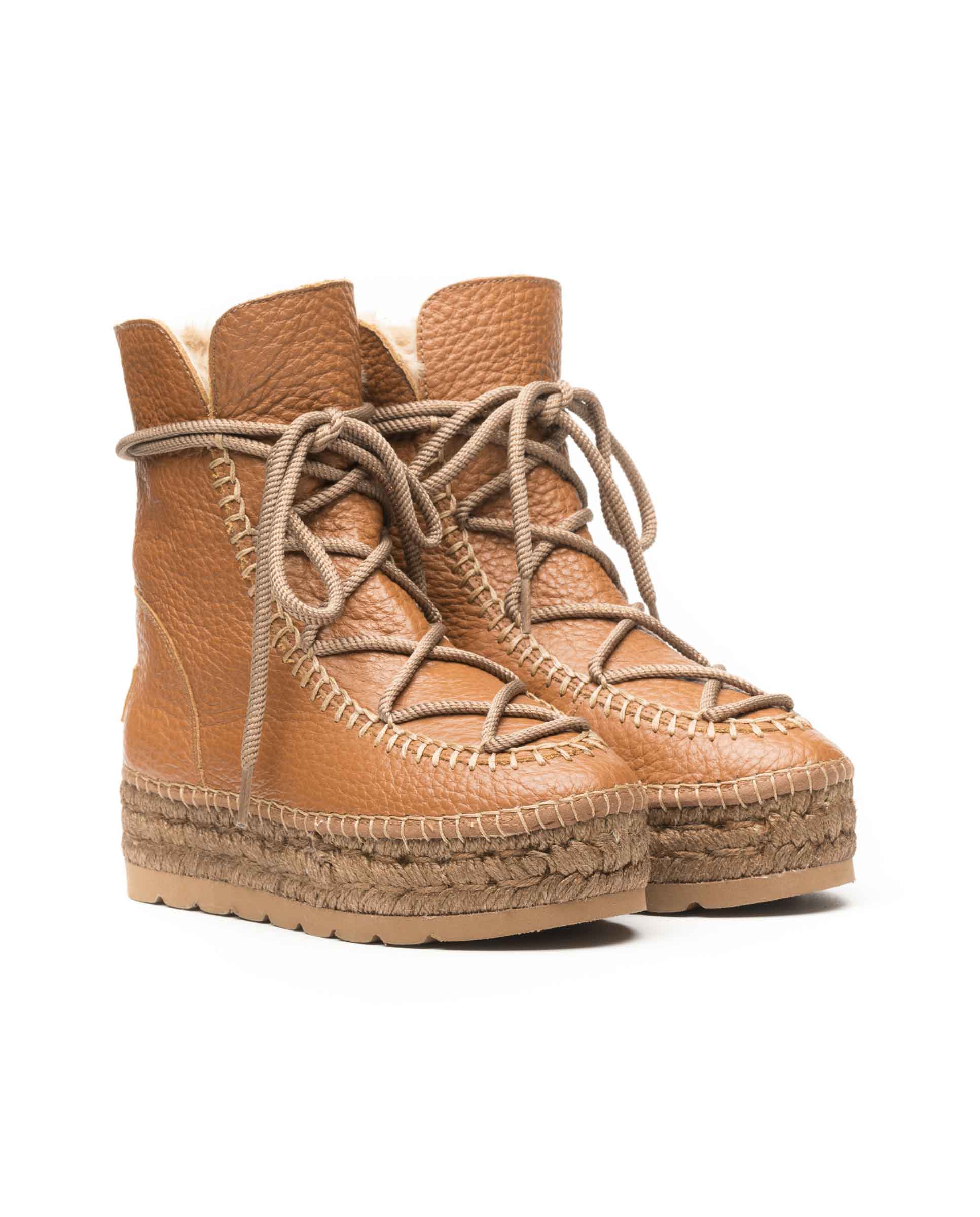 Botin plataforma en bost camel Merce Doble