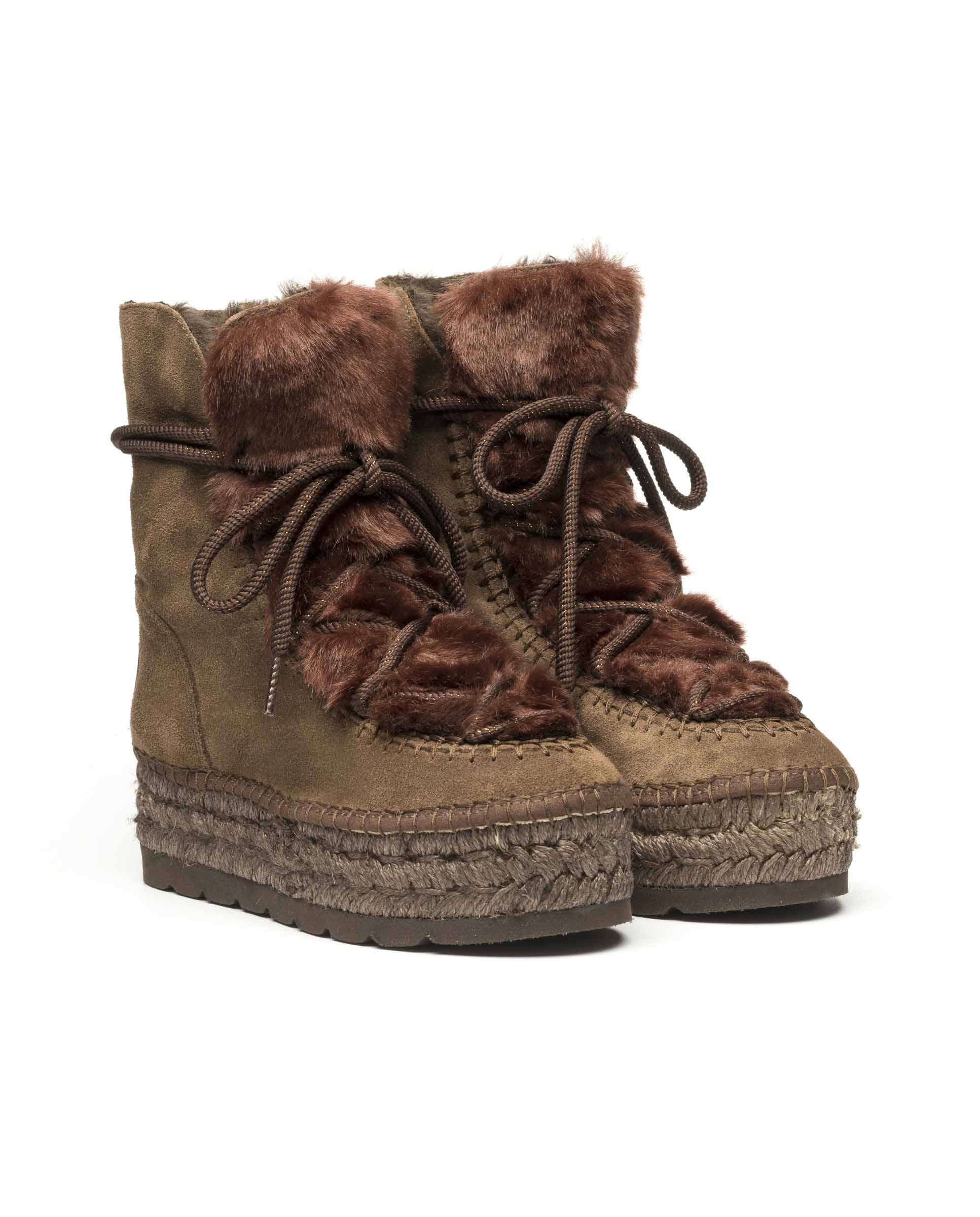 Boot with fur in taupe suede Merce Doble