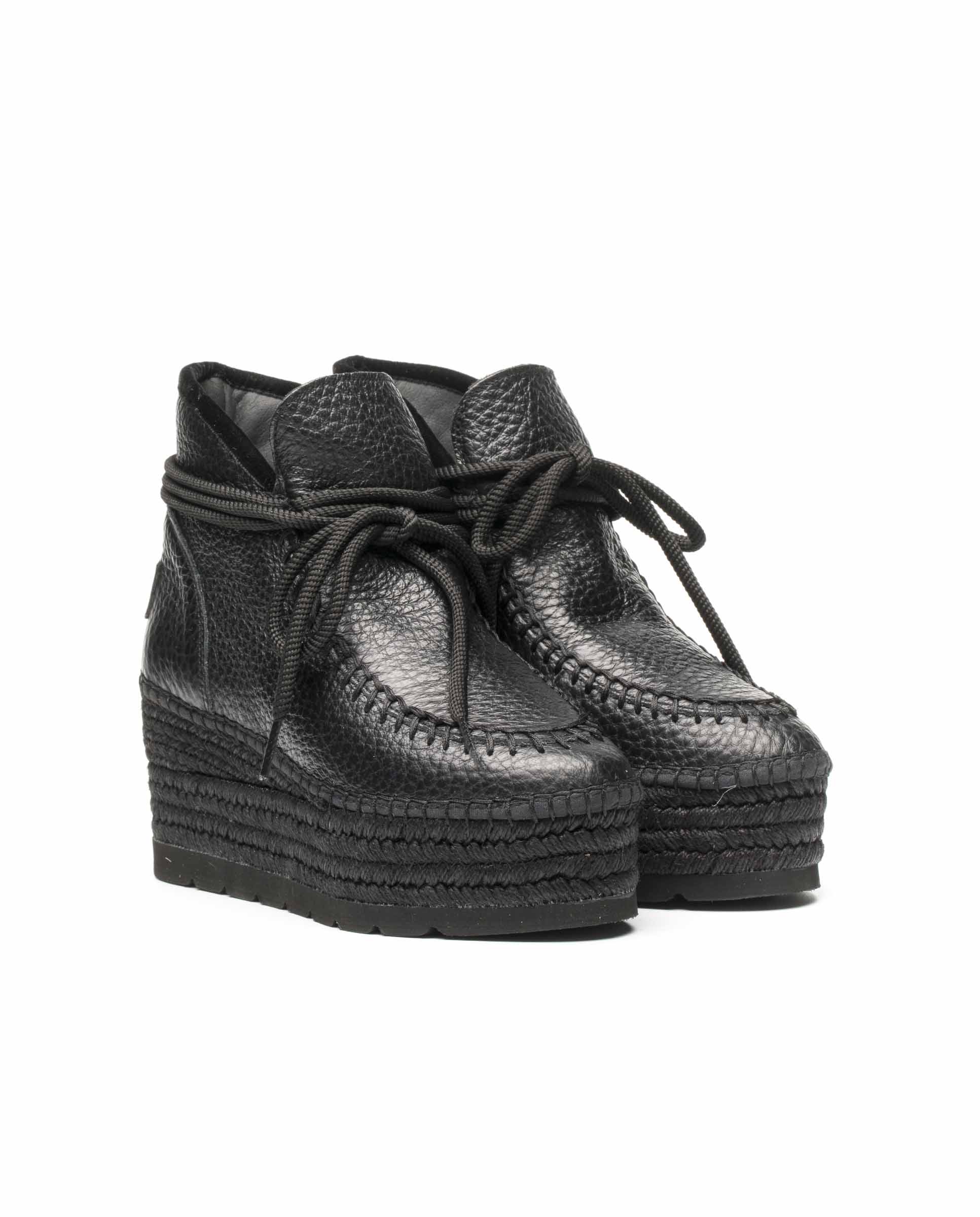 Bota baja en bost negro Creta