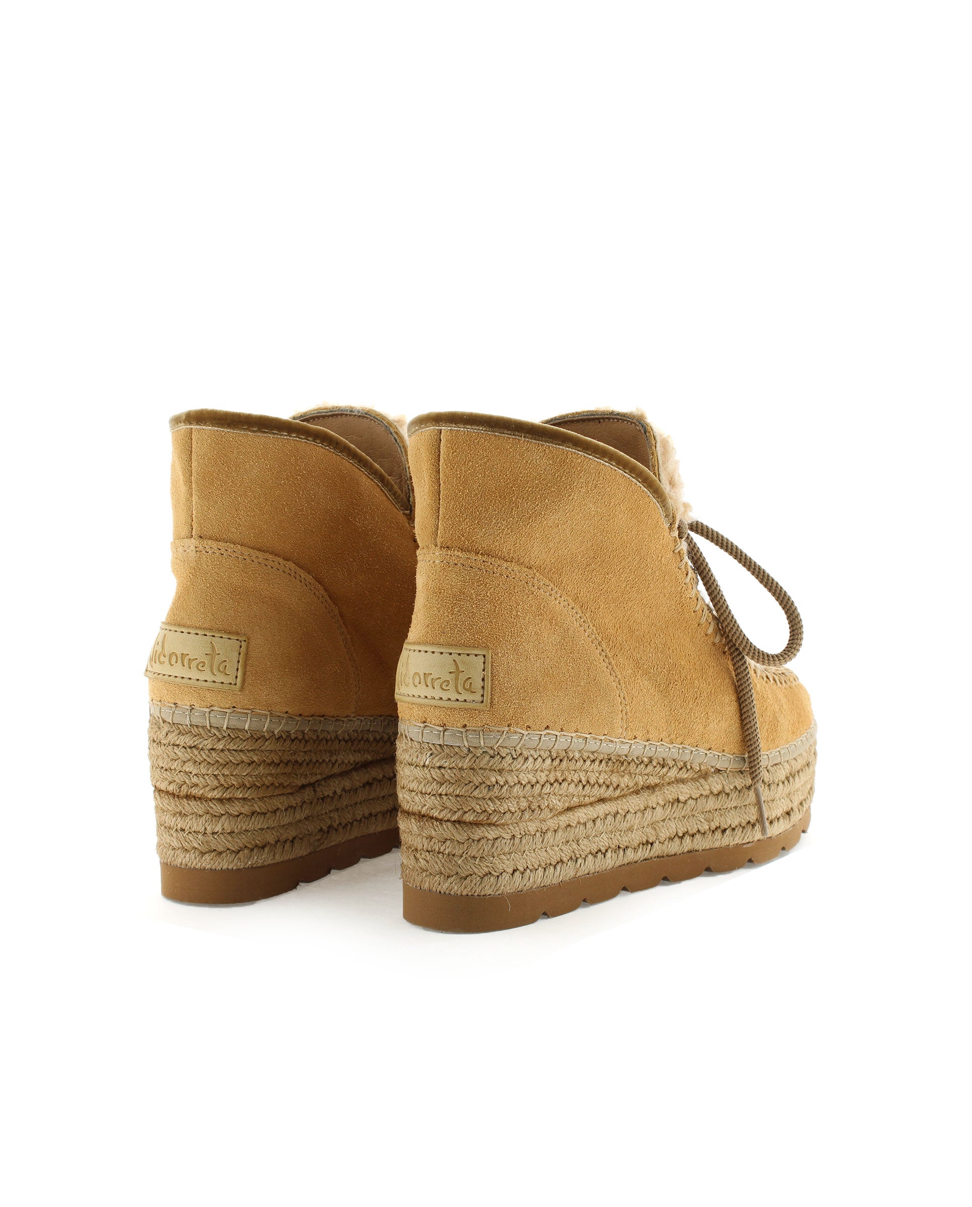 Bota baja borreguito en serraje camel Creta