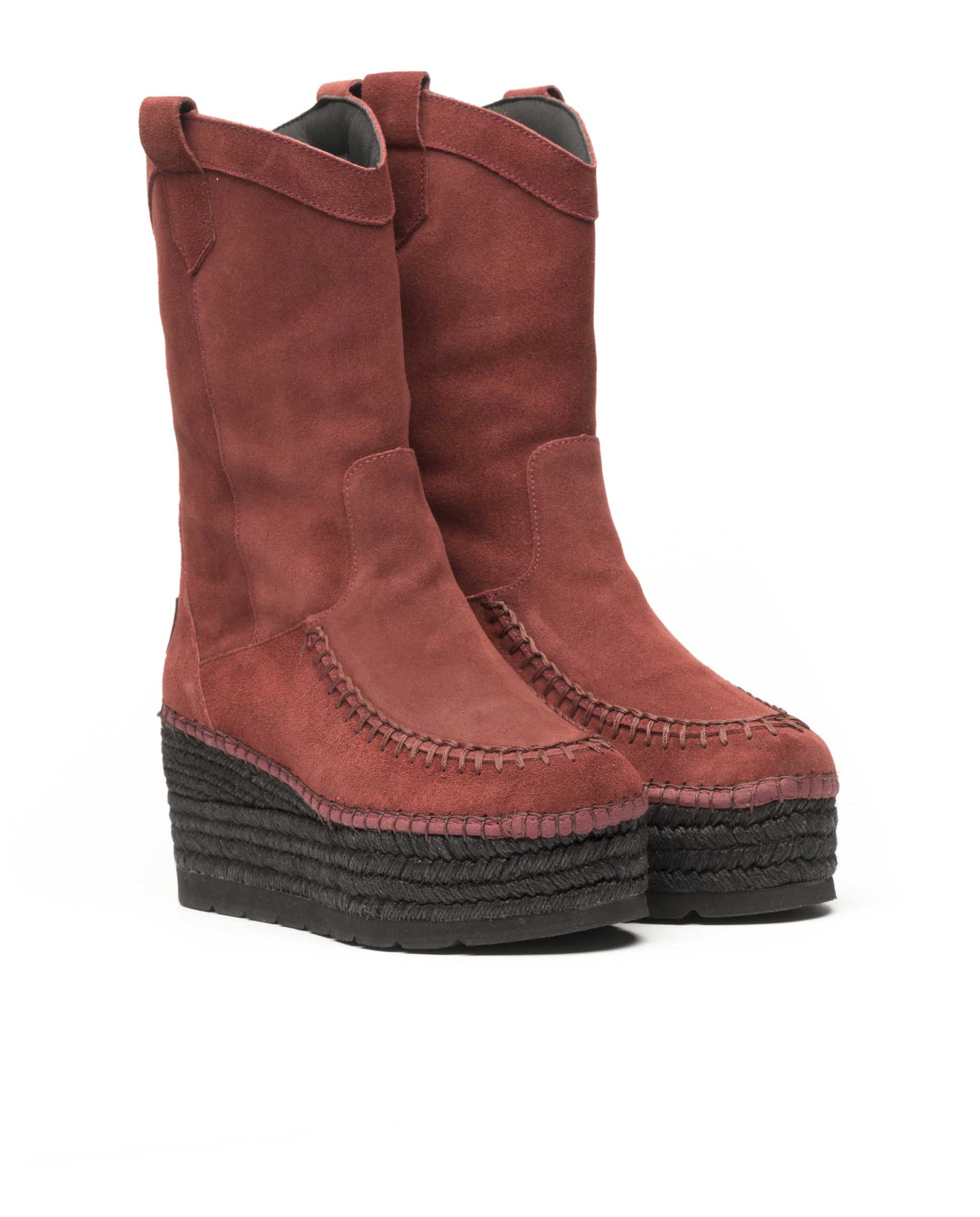 Cowboy boot in burgundy Creta suede