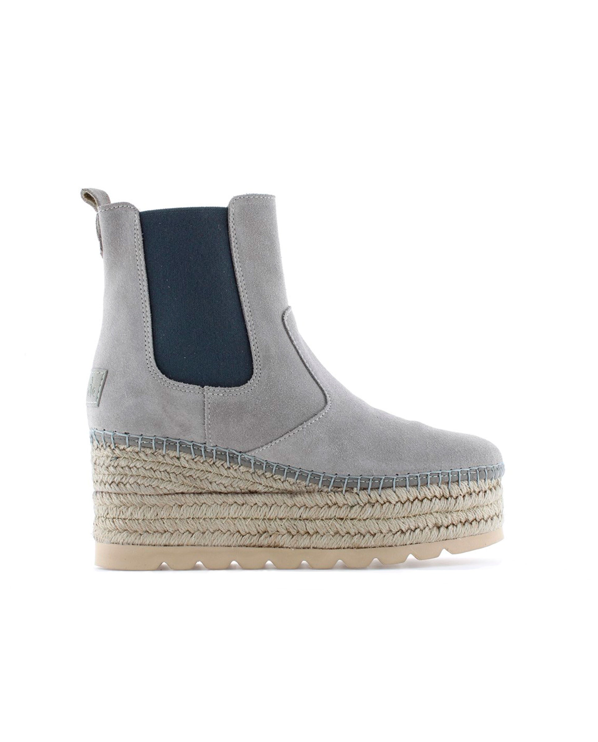 Chelsea boot in Crete grey suede